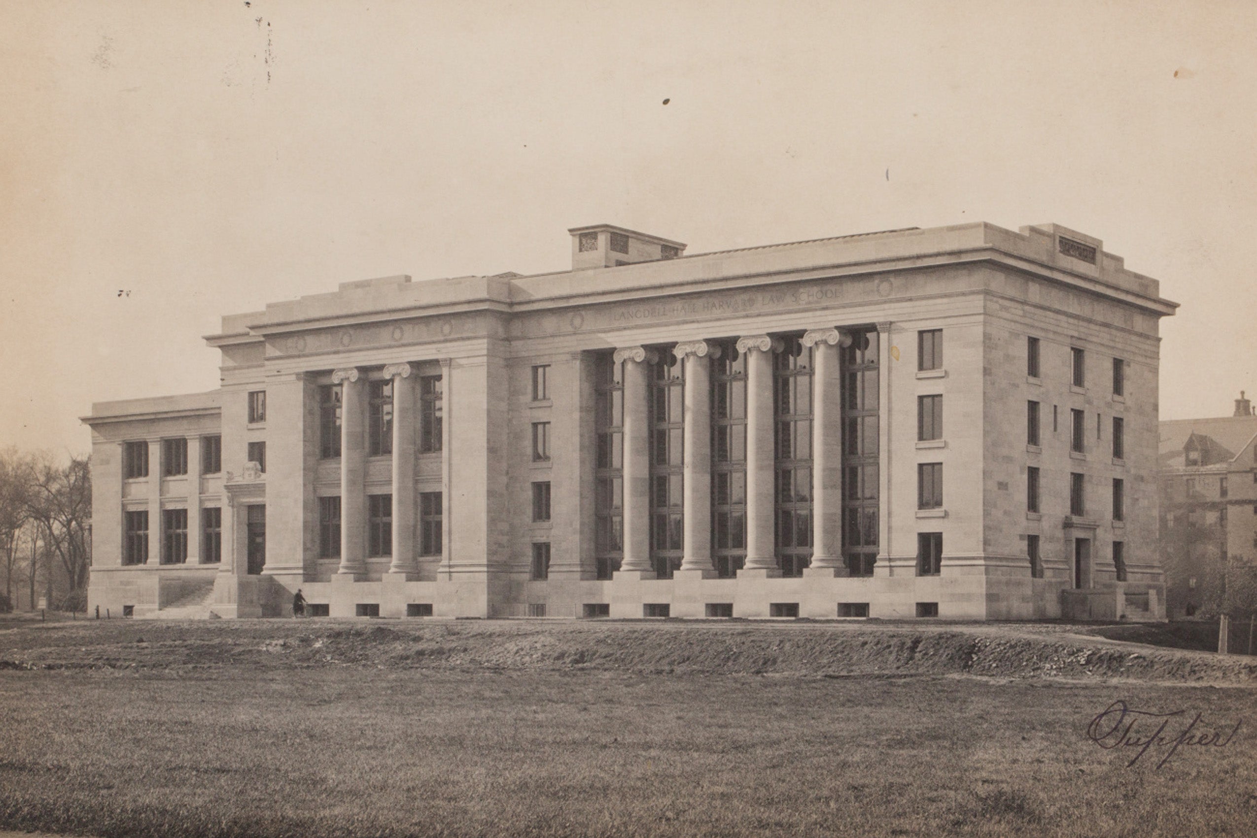 Langdell Hall without both wings and no landscaping